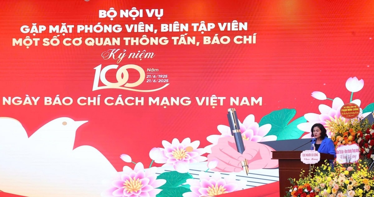 báo chí đã khơi dậy niềm tin vào cuộc cải cách hành chính, sắp xếp bộ máy hình ảnh 1 bao chi da khoi day niem tin vao cuoc cai cach hanh chinh, sap xep bo may hinh anh 1