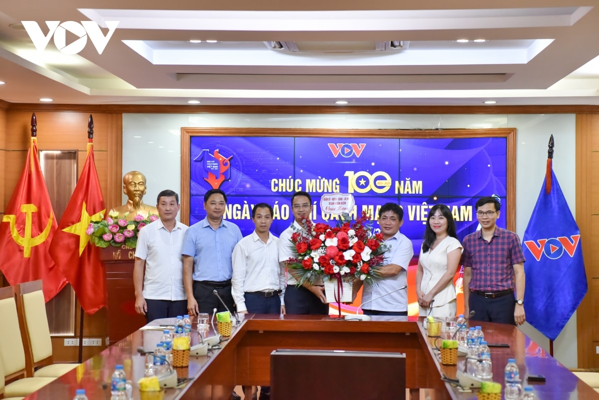 vov da khang dinh vai tro co quan bao chi chu luc quoc gia hinh anh 10