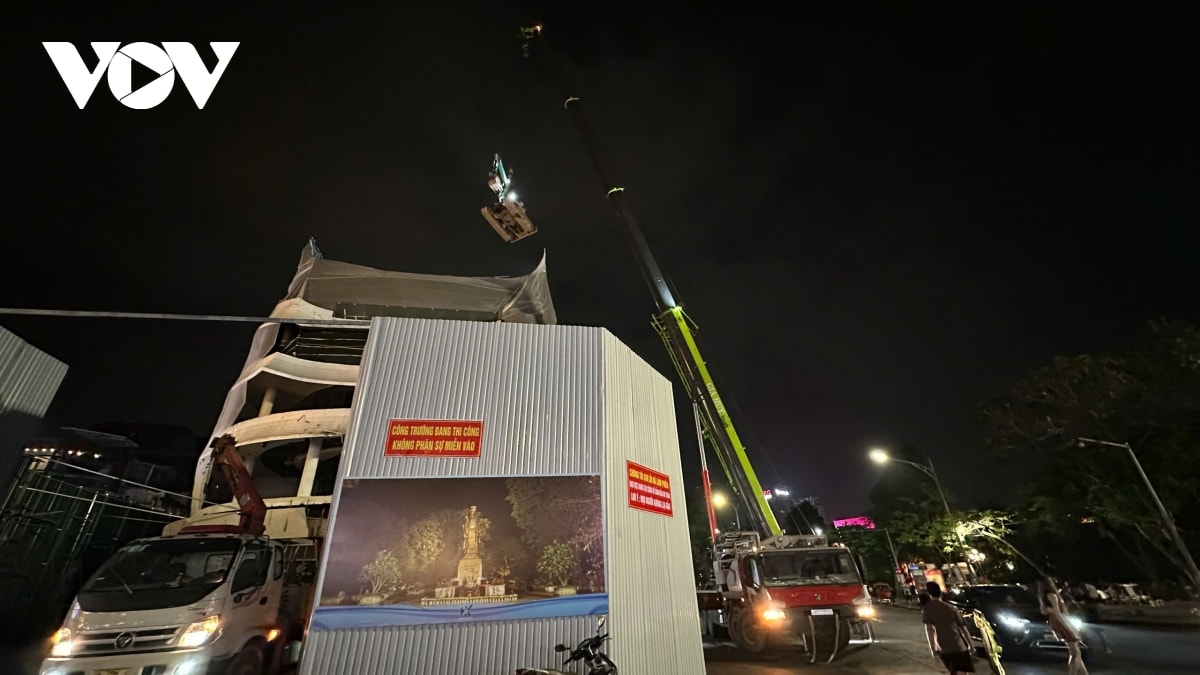 ha noi bat dau pha do toa nha ham ca map ben ho guom hinh anh 11