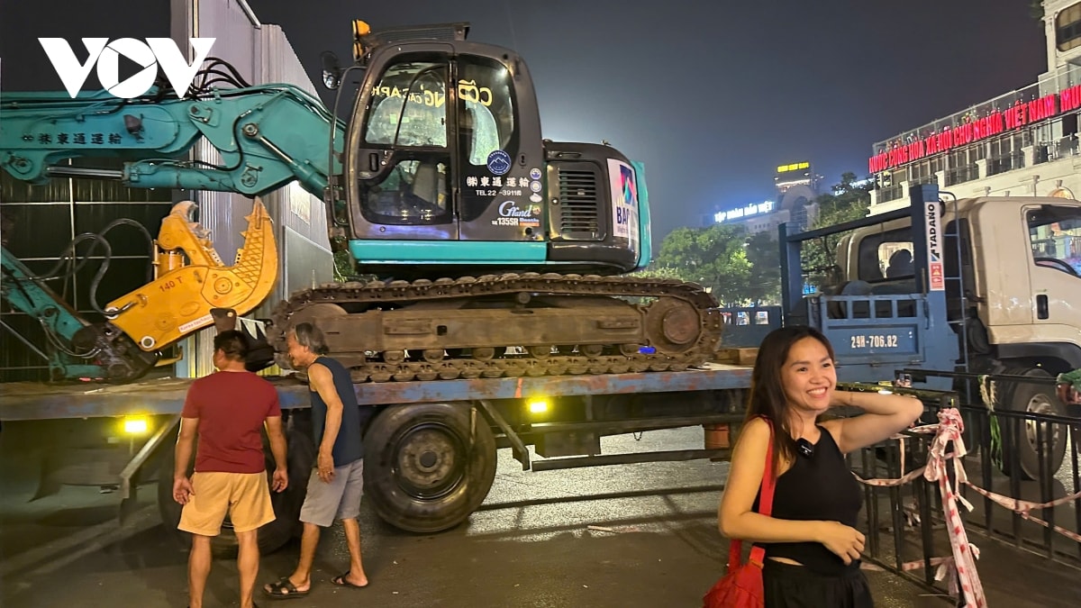 ha noi bat dau pha do toa nha ham ca map ben ho guom hinh anh 6
