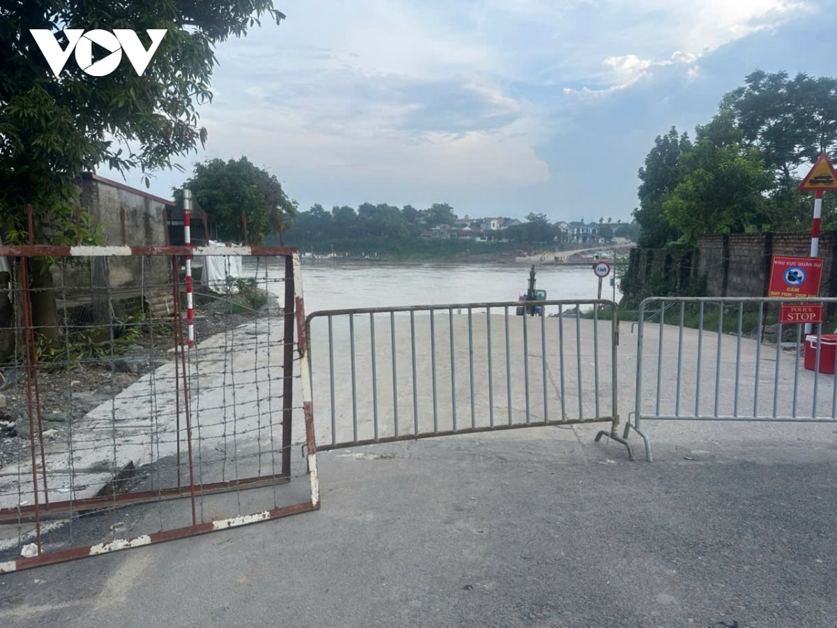 phú thọ cắt cầu phao phong châu từ 15h hôm nay do nước sông hồng chảy siết hình ảnh 3 phu tho cat cau phao phong chau tu 15h hom nay do nuoc song hong chay siet hinh anh 3