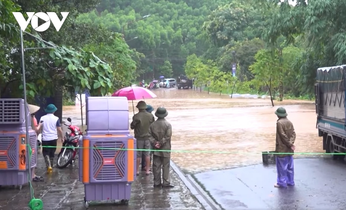 thái nguyên có hàng trăm điểm bị ngập, thiệt hại nặng do mưa lũ hình ảnh 2 thai nguyen co hang tram diem bi ngap, thiet hai nang do mua lu hinh anh 2