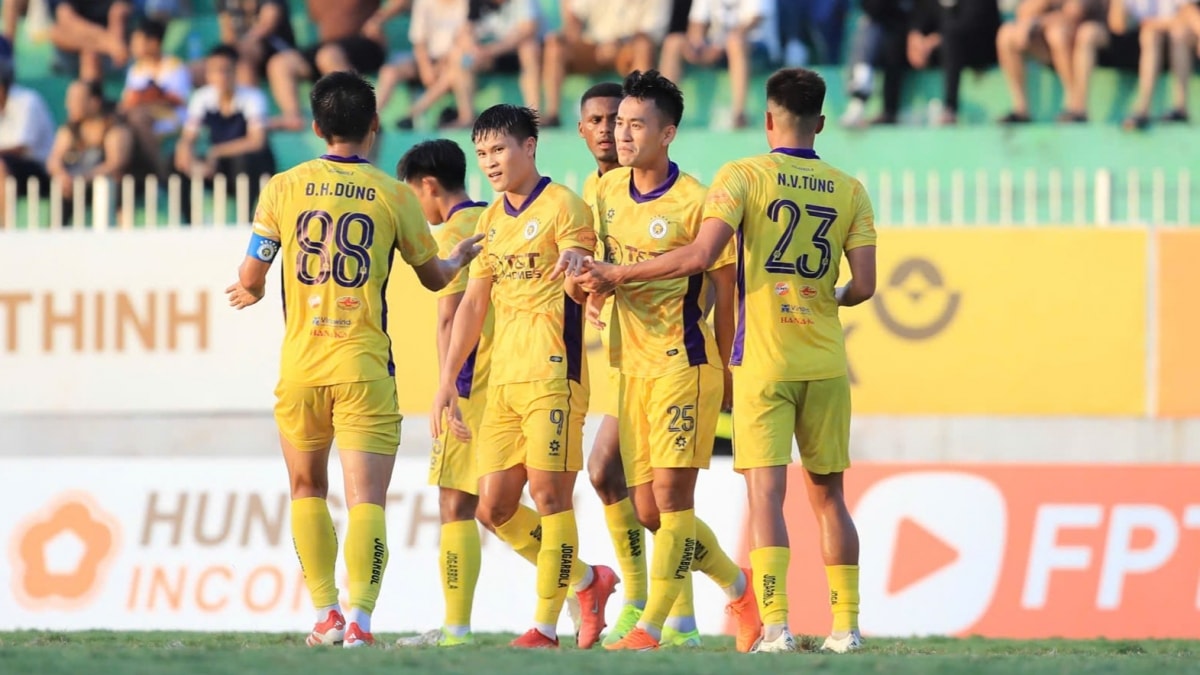 Đội hình tiêu biểu vòng 26 v-league 2024 2025 vòng đấu của những gương mặt lạ hình ảnh 1 Doi hinh tieu bieu vong 26 v-league 2024 2025 vong dau cua nhung guong mat la hinh anh 1