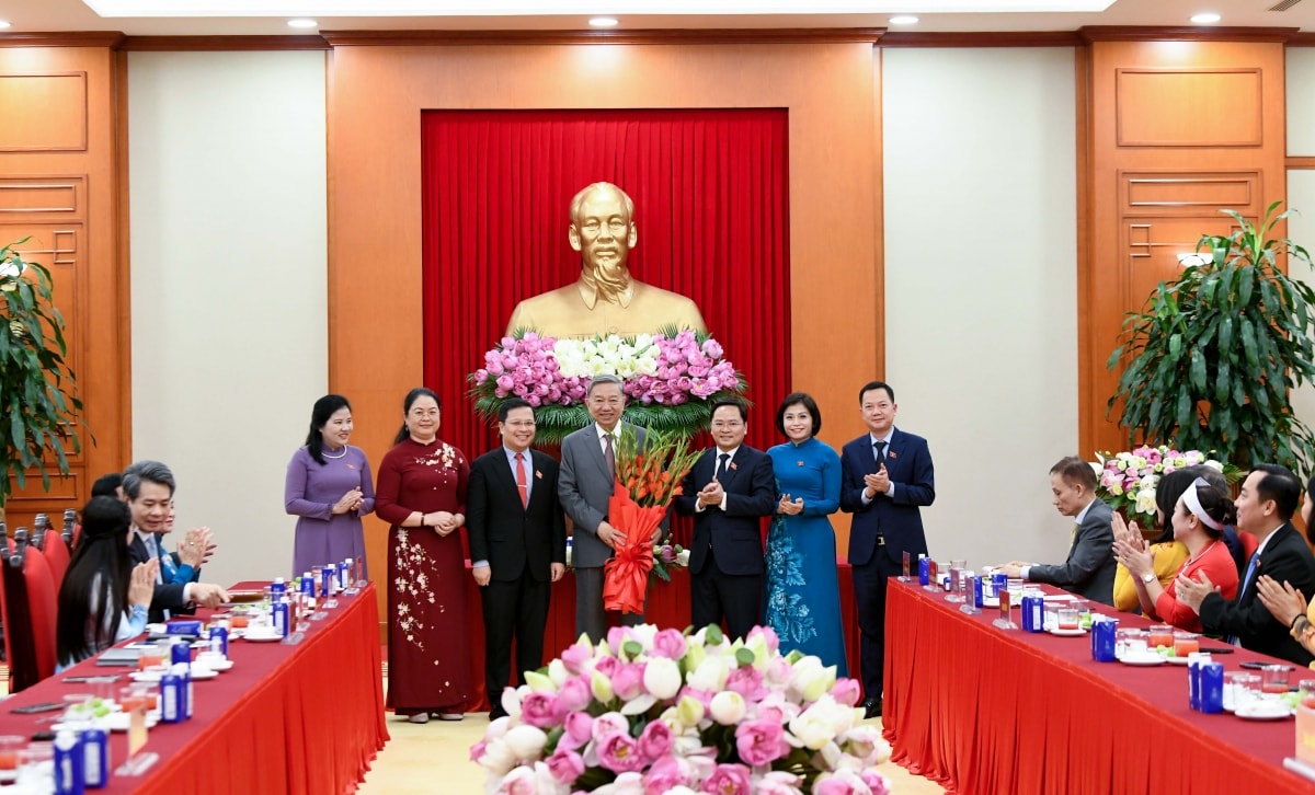 tổng bí thư tô lâm các Đbqh trẻ phát huy vai trò, lan tỏa tinh thần đổi mới hình ảnh 1 tong bi thu to lam cac Dbqh tre phat huy vai tro, lan toa tinh than doi moi hinh anh 1