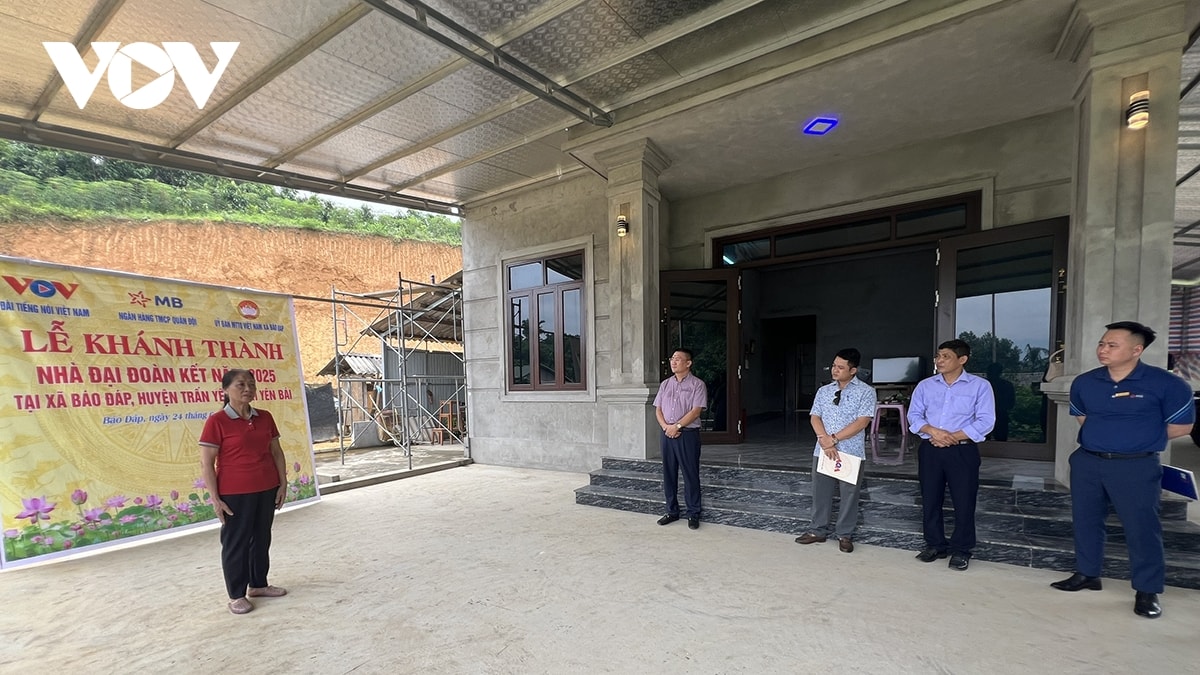 Đài tiếng nói việt nam bàn giao nhà đại đoàn kết tại yên bái hình ảnh 1 Dai tieng noi viet nam ban giao nha dai doan ket tai yen bai hinh anh 1