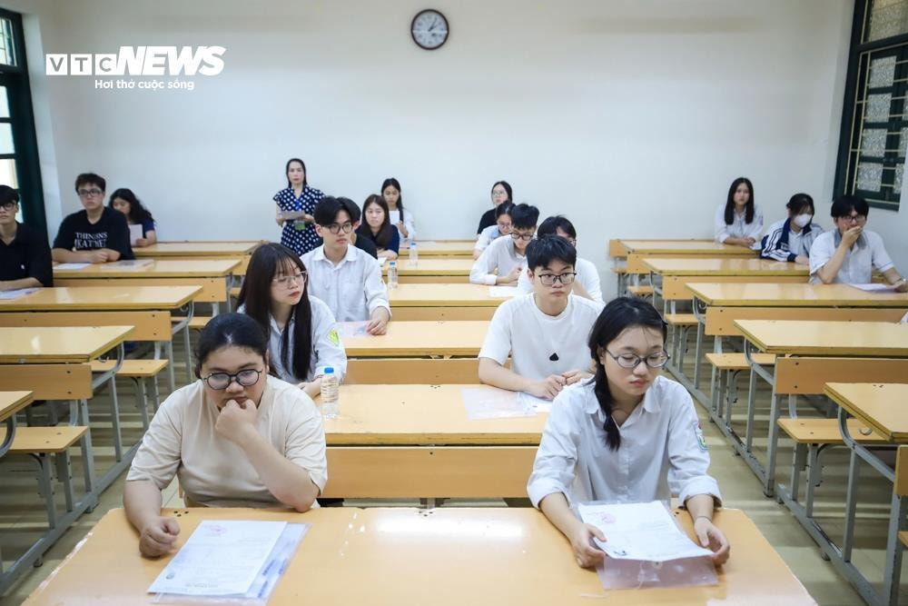 Hơn 1,16 triệu thí sinh bước vào kỳ thi tốt nghiệp THPT lịch sử - 18