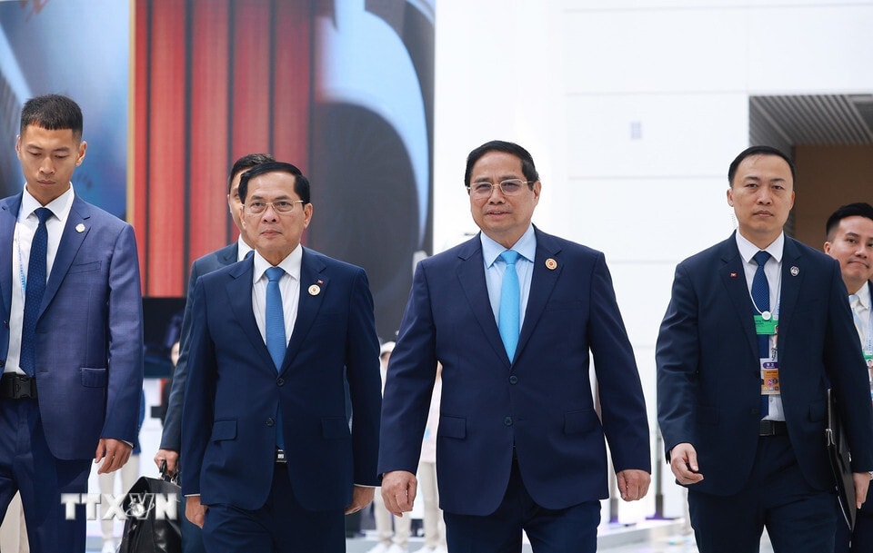 Thủ tướng Phạm Minh Chính đến dự Phiên khai mạc Hội nghị thường niên các nhà tiên phong lần thứ 16 của Diễn đàn Kinh tế Thế giới (WEF 16 Thiên Tân 2025). (Ảnh: Dương Giang/TTXVN)