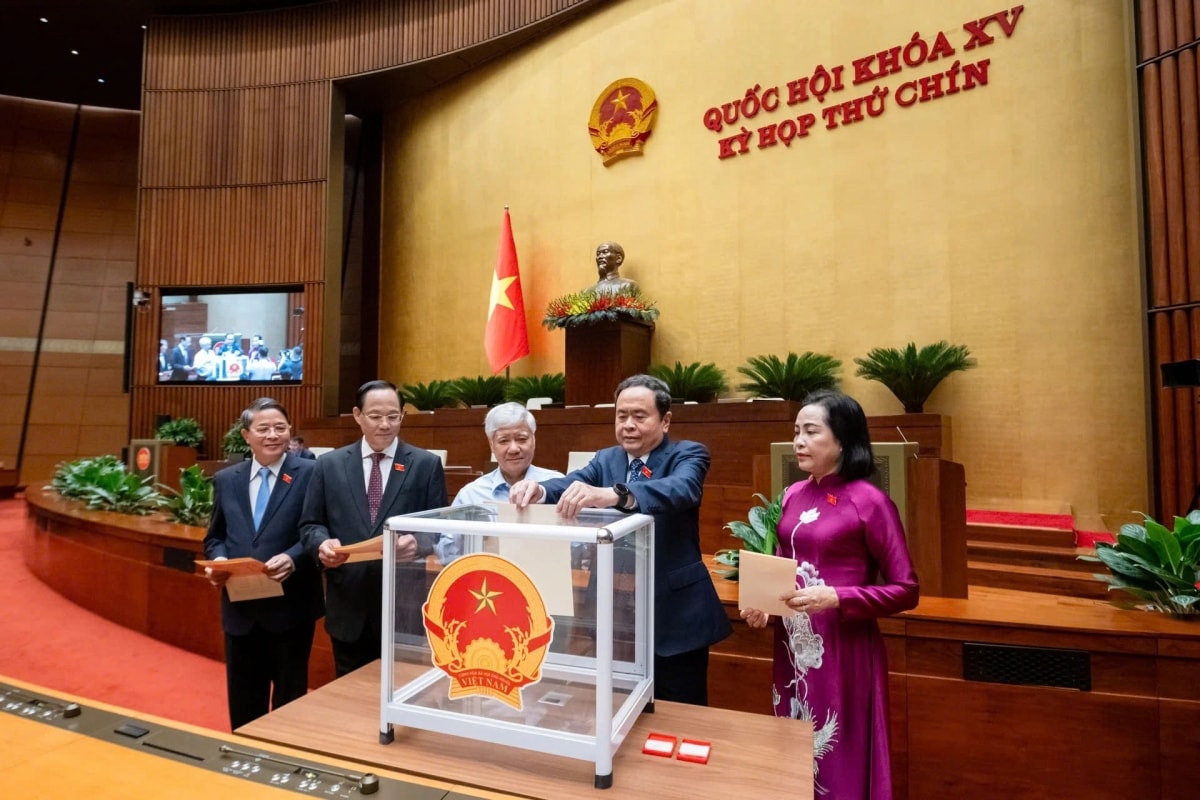 danh sách 4 phó chủ tịch hội đồng bầu cử quốc gia và 14 ủy viên hình ảnh 2 danh sach 4 pho chu tich hoi dong bau cu quoc gia va 14 uy vien hinh anh 2