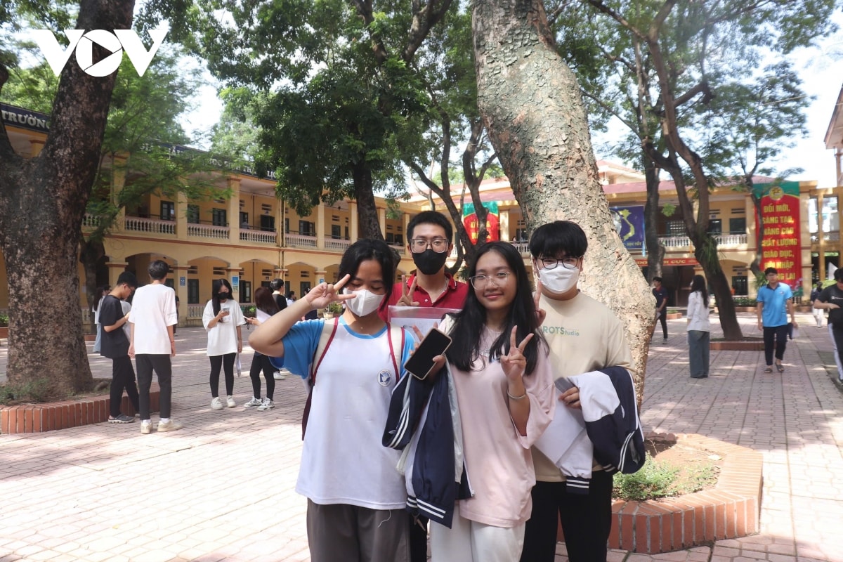 lan dau de van khong con ngu lieu sgk, si tu hy vong an diem phan nghi luan hinh anh 10