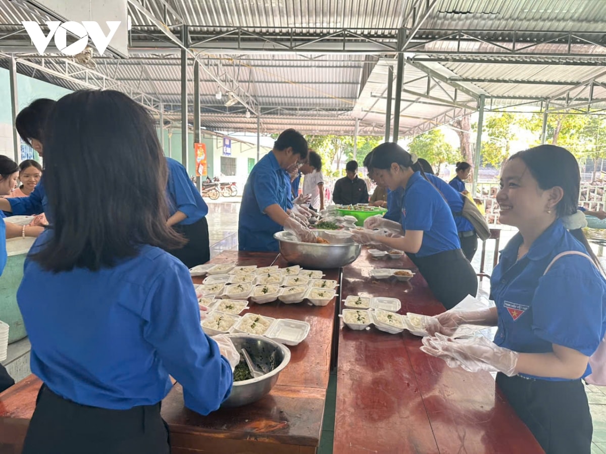 kết thúc ngày đầu tiên của kỳ thi tốt nghiệp thpt, đề thi có tính phân hóa rõ rệt hình ảnh 9 ket thuc ngay dau tien cua ky thi tot nghiep thpt, de thi co tinh phan hoa ro ret hinh anh 9