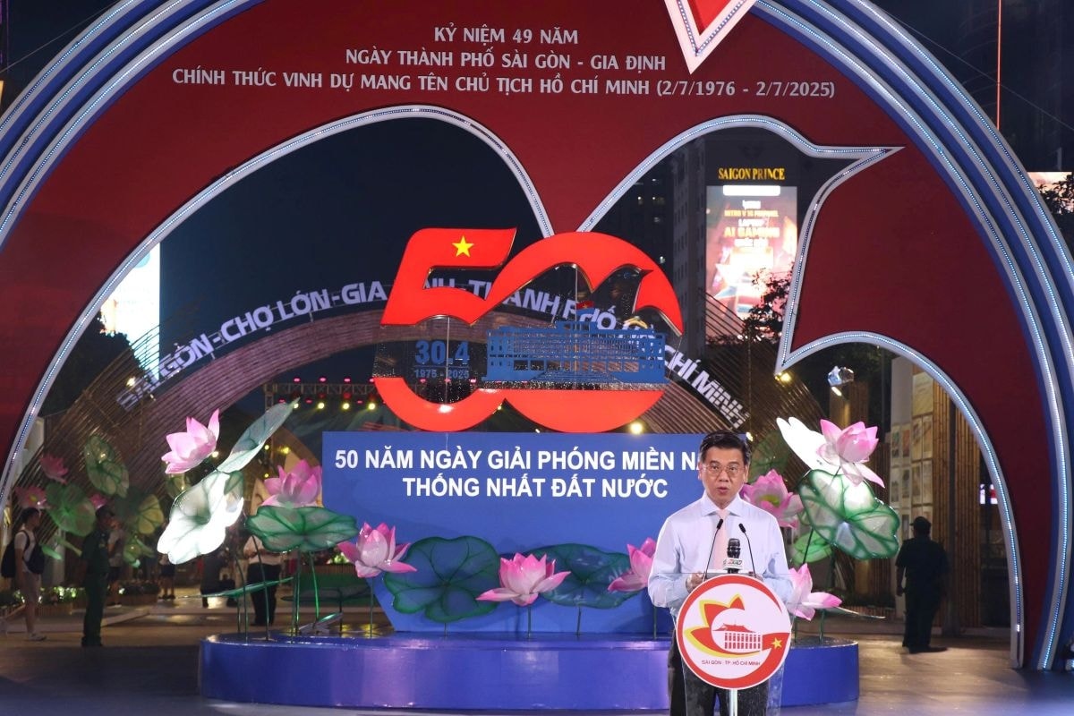tp.hcm khai mạc chuỗi sự kiện kỷ niệm 327 năm hình thành và phát triển hình ảnh 3 tp.hcm khai mac chuoi su kien ky niem 327 nam hinh thanh va phat trien hinh anh 3