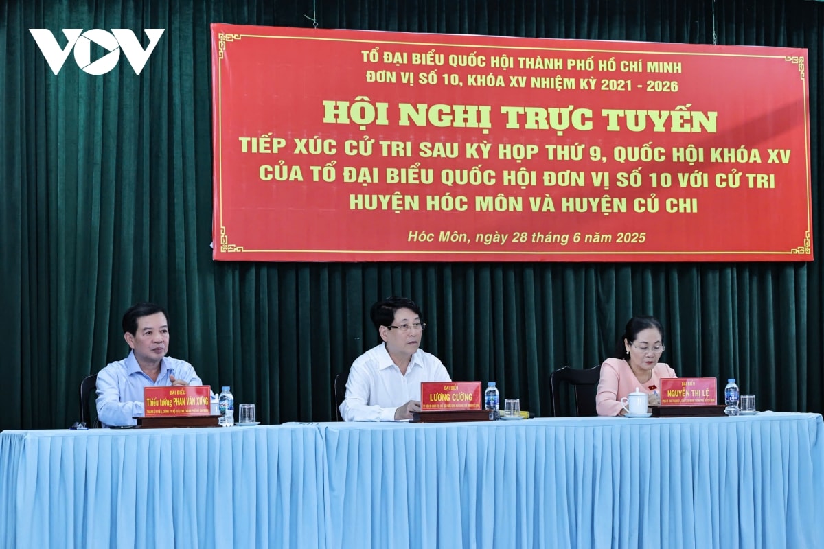 chủ tịch nước lương cường tiếp xúc cử tri tp.hcm sau kỳ họp thứ 9 hình ảnh 2 chu tich nuoc luong cuong tiep xuc cu tri tp.hcm sau ky hop thu 9 hinh anh 2