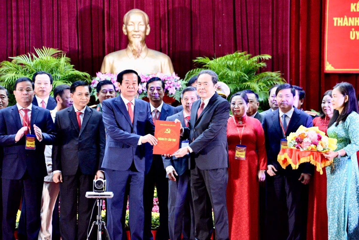 chủ tịch quốc hội khẳng định tầm nhìn mới, khơi dậy khát vọng vươn lên của thành phố cần thơ hình ảnh 5 chu tich quoc hoi khang dinh tam nhin moi, khoi day khat vong vuon len cua thanh pho can tho hinh anh 5