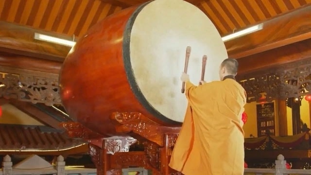 sáng 1 7, hơn 18.000 ngôi chùa đồng loạt cử chuông trống bát nhã cầu quốc thái dân an hình ảnh 1 sang 1 7, hon 18.000 ngoi chua dong loat cu chuong trong bat nha cau quoc thai dan an hinh anh 1