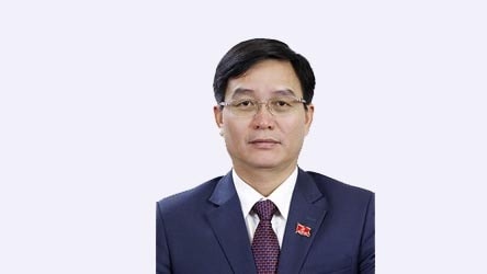 chân dung ông nguyễn Đình trung, bí thư tỉnh ủy Đắk lắk hình ảnh 1 chan dung ong nguyen Dinh trung, bi thu tinh uy Dak lak hinh anh 1