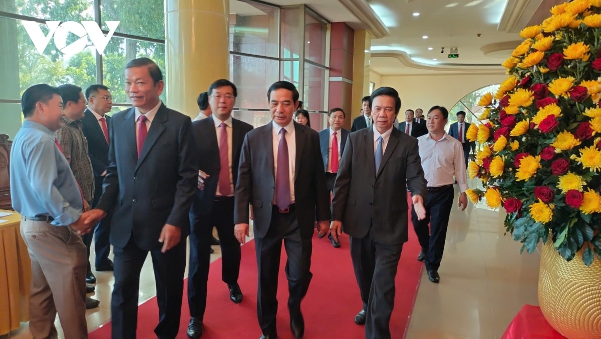 lanh dao Dang, nha nuoc du le cong bo cac nghi quyet, quyet dinh sap nhap don vi hanh chinh hinh anh 16