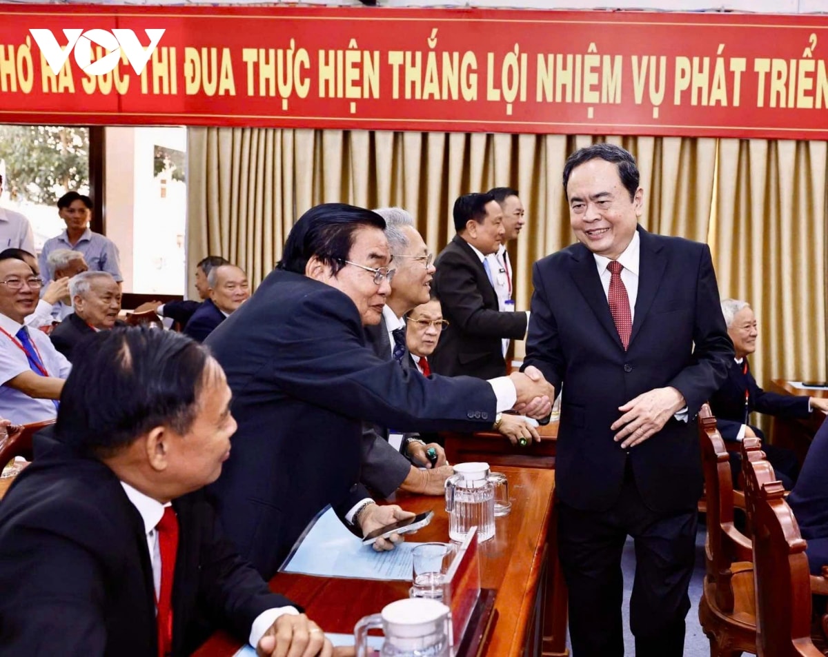 lanh dao Dang, nha nuoc du le cong bo cac nghi quyet, quyet dinh sap nhap don vi hanh chinh hinh anh 6