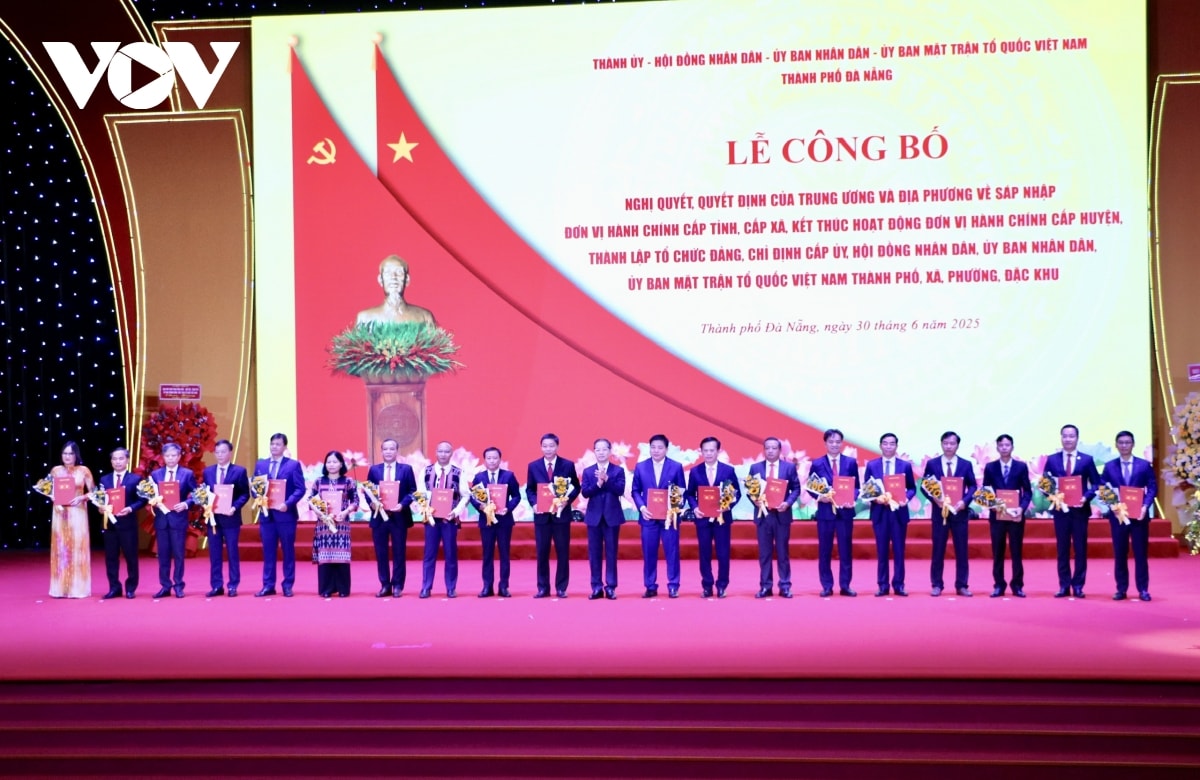danh sách bí thư 93 xã, phường mới và chi bộ đặc khu hoàng sa của tp Đà nẵng hình ảnh 2 danh sach bi thu 93 xa, phuong moi va chi bo dac khu hoang sa cua tp Da nang hinh anh 2