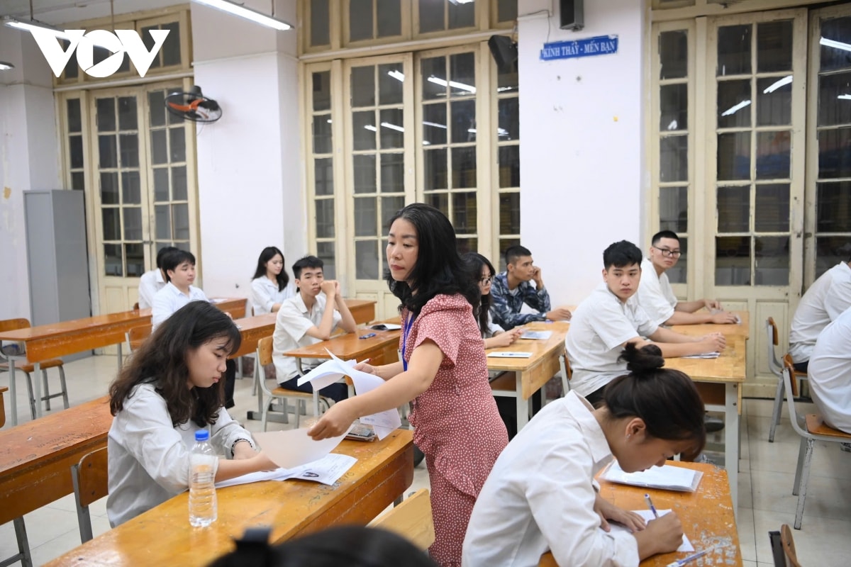 xuất hiện đáp án ngữ văn trên mạng, bộ gd-Đt lên tiếng hình ảnh 1 xuat hien dap an ngu van tren mang, bo gd-Dt len tieng hinh anh 1