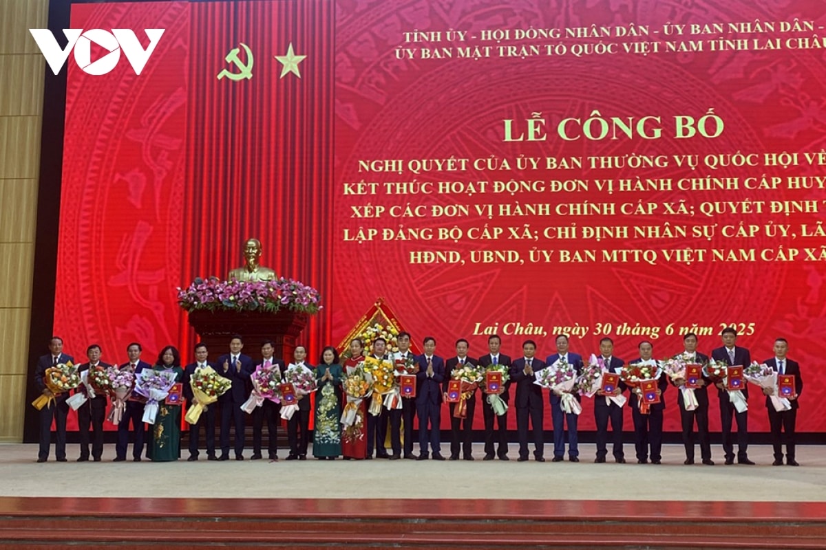 trực tiếp cả nước công bố sáp nhập đơn vị hành chính và chỉ định nhân sự hình ảnh 9 truc tiep ca nuoc cong bo sap nhap don vi hanh chinh va chi dinh nhan su hinh anh 9