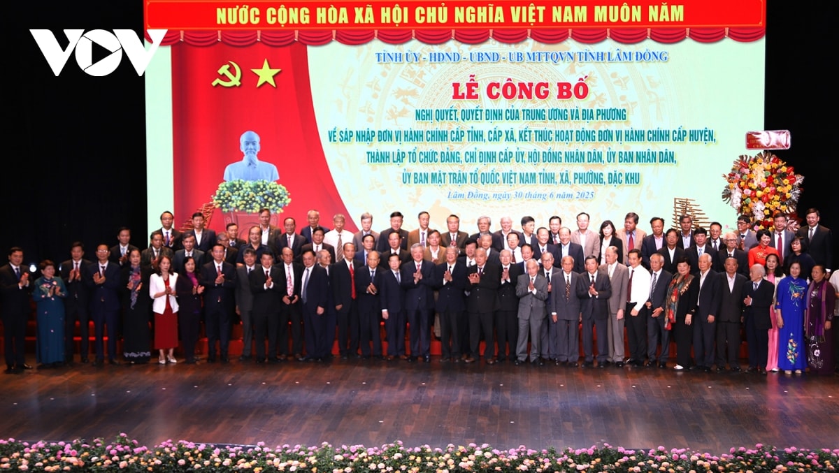 trực tiếp cả nước công bố sáp nhập đơn vị hành chính và chỉ định nhân sự hình ảnh 31 truc tiep ca nuoc cong bo sap nhap don vi hanh chinh va chi dinh nhan su hinh anh 31