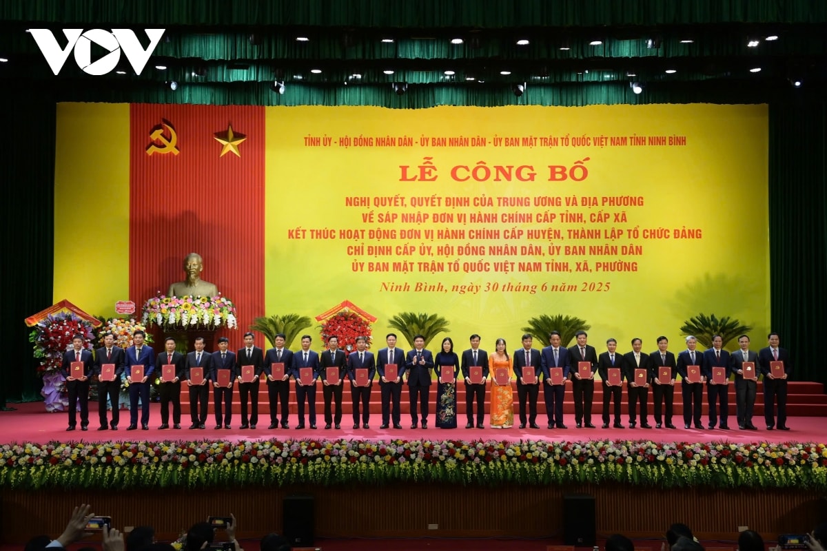 trực tiếp cả nước công bố sáp nhập đơn vị hành chính và chỉ định nhân sự hình ảnh 12 truc tiep ca nuoc cong bo sap nhap don vi hanh chinh va chi dinh nhan su hinh anh 12