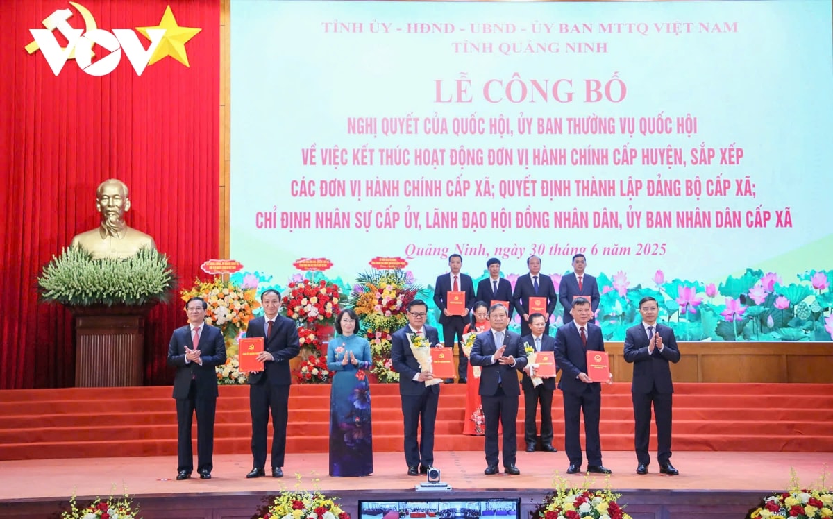 trực tiếp cả nước công bố sáp nhập đơn vị hành chính và chỉ định nhân sự hình ảnh 2 truc tiep ca nuoc cong bo sap nhap don vi hanh chinh va chi dinh nhan su hinh anh 2
