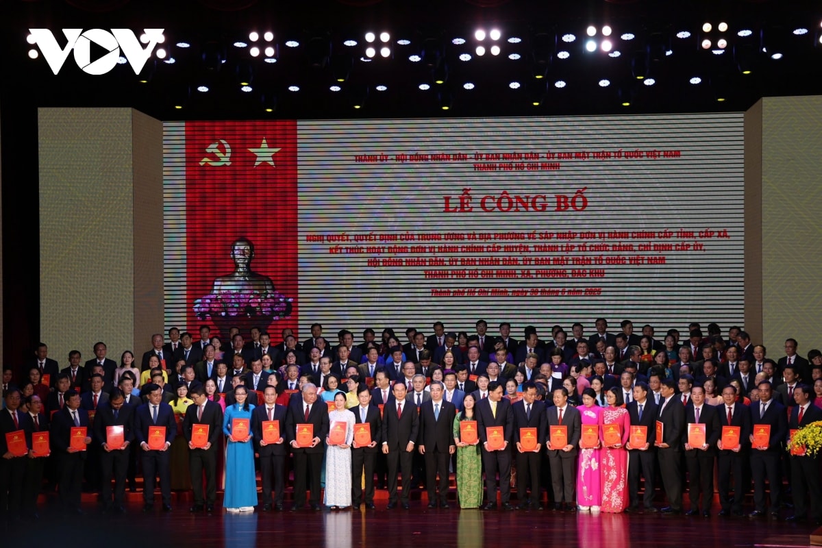 tổng bí thư tô lâm quyết định sắp xếp lại giang sơn là bước đi lịch sử có ý nghĩa chiến lược hình ảnh 3 tong bi thu to lam quyet dinh sap xep lai giang son la buoc di lich su co y nghia chien luoc hinh anh 3