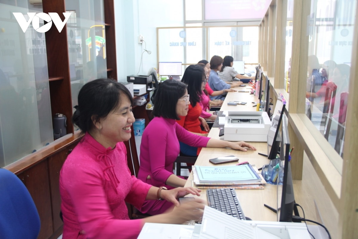 nâng cấp hạ tầng, đảm bảo dịch vụ thông suốt ngày đầu vận hành chính quyền 2 cấp hình ảnh 1 nang cap ha tang, dam bao dich vu thong suot ngay dau van hanh chinh quyen 2 cap hinh anh 1