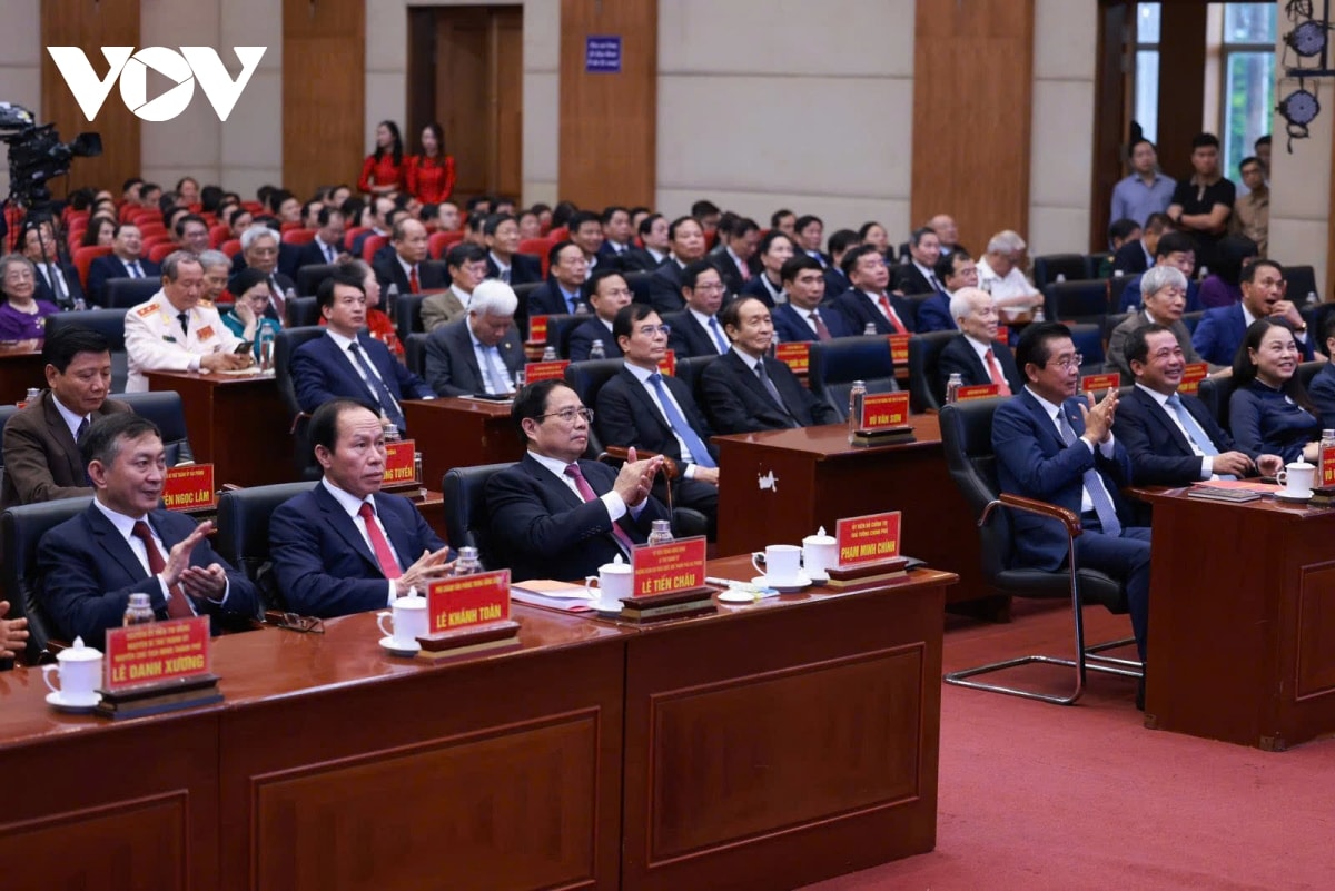 lanh dao Dang, nha nuoc du le cong bo cac nghi quyet, quyet dinh sap nhap don vi hanh chinh hinh anh 5