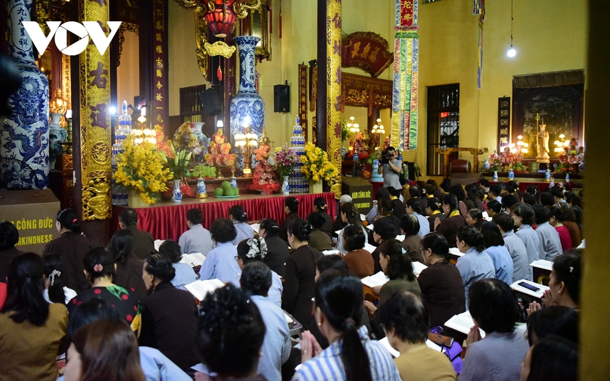 chuong trong bat nha vang tren 18.000 chua cau quoc thai dan an hinh anh 6
