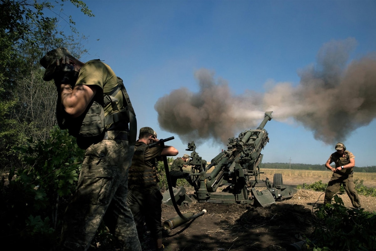 nga chay dua voi thoi gian, tan cong ukraine tren khap cac mat tran hinh anh 1