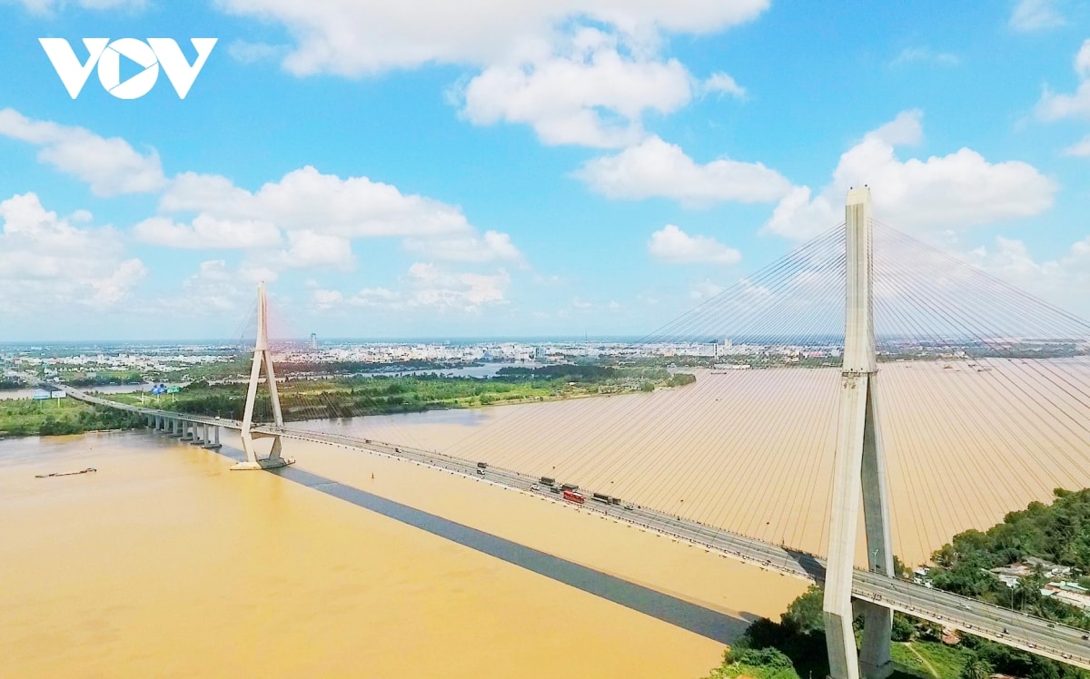 Dbscl kien tao cuc tang truong moi sau sap nhap de vuon minh ra bien lon hinh anh 2