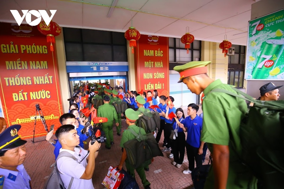 Don 566 chien si co dong Dong nam ra ha noi tap luyen dieu binh 80 nam quoc khanh hinh anh 10