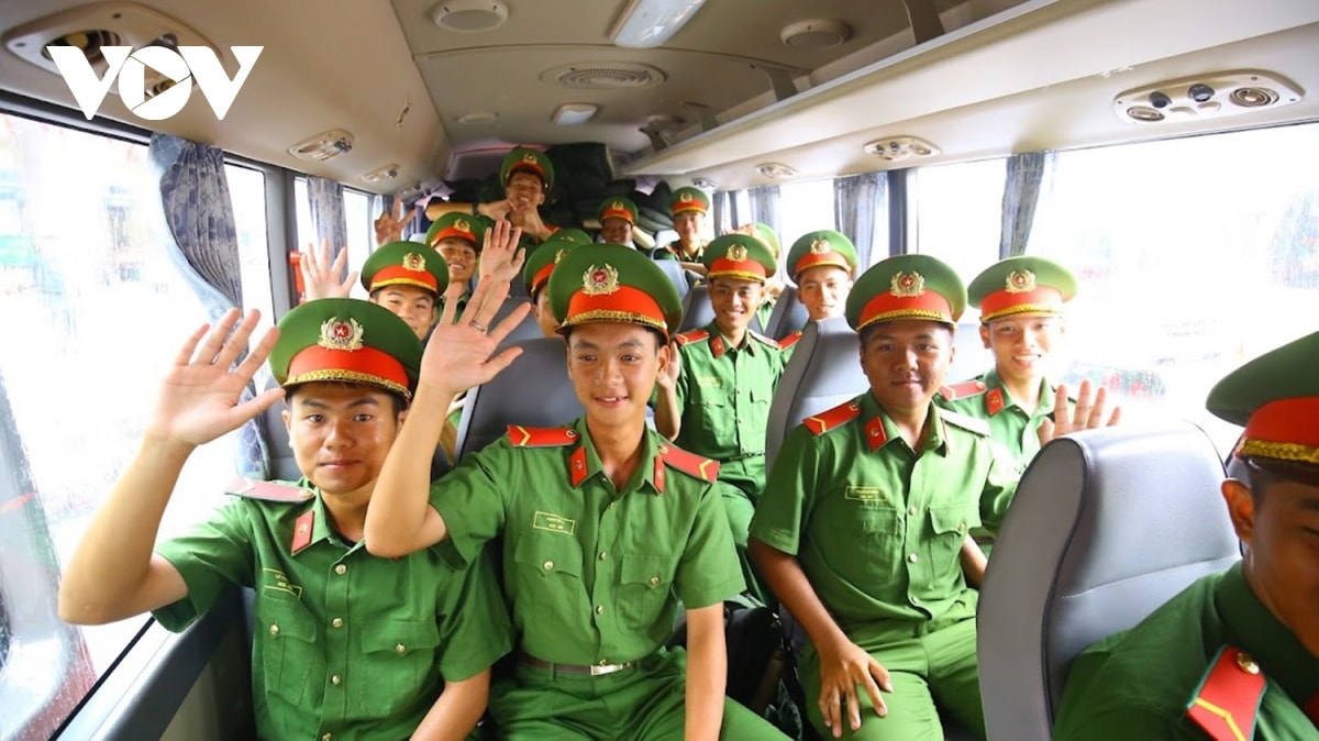 Don 566 chien si co dong Dong nam ra ha noi tap luyen dieu binh 80 nam quoc khanh hinh anh 9