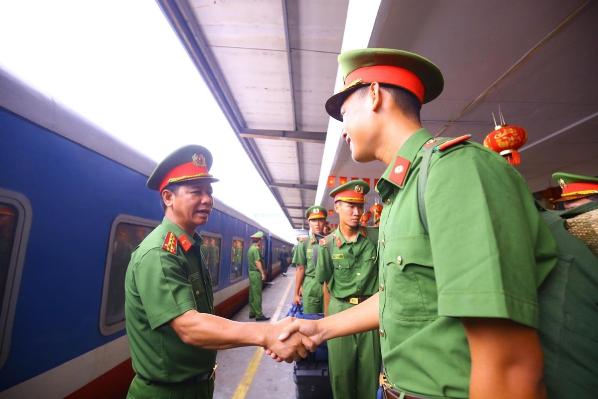 Don 566 chien si co dong Dong nam ra ha noi tap luyen dieu binh 80 nam quoc khanh hinh anh 8