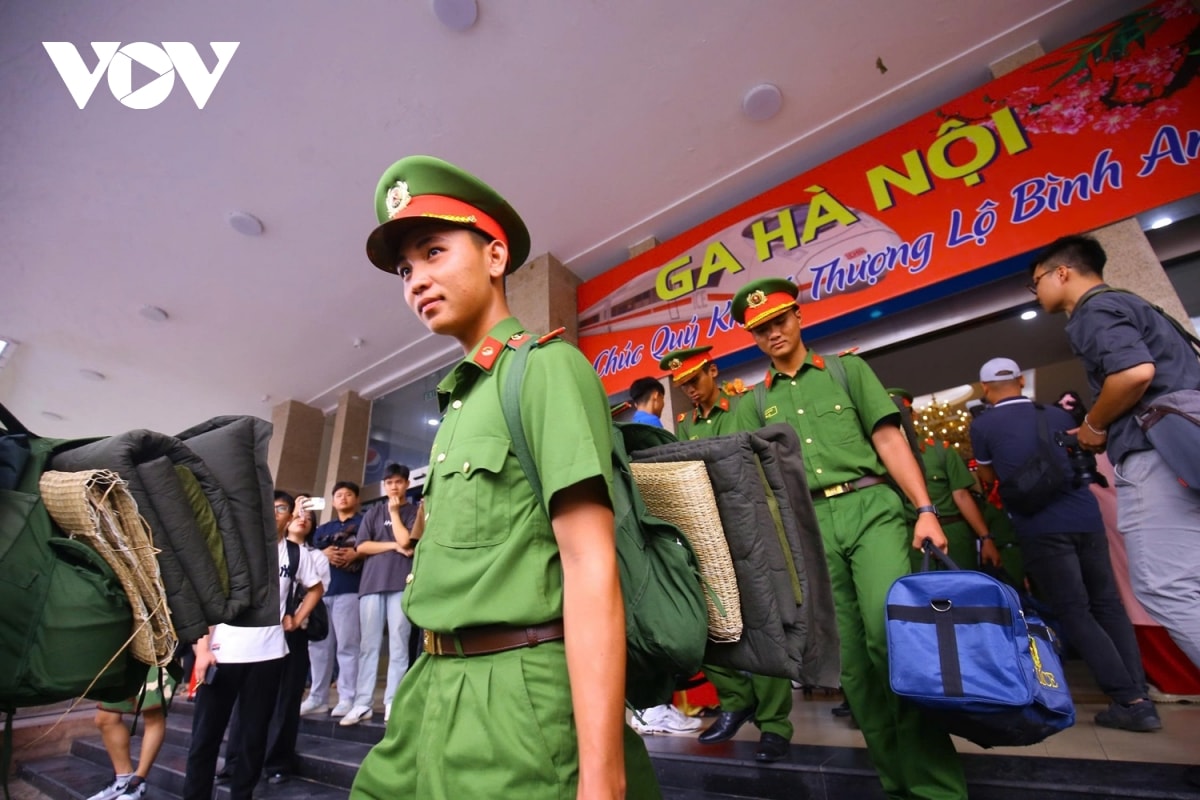 Don 566 chien si co dong Dong nam ra ha noi tap luyen dieu binh 80 nam quoc khanh hinh anh 3