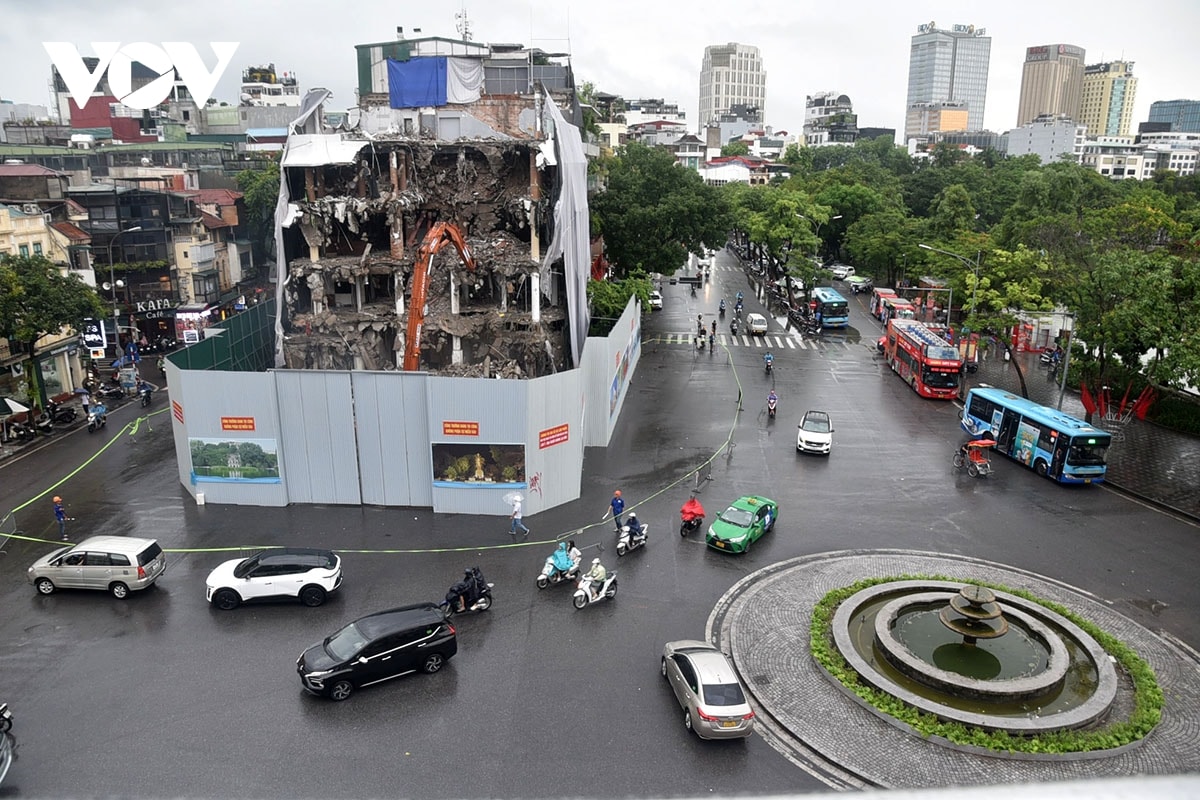 toan canh pha do toa nha ham ca map nhin tu tren cao hinh anh 5