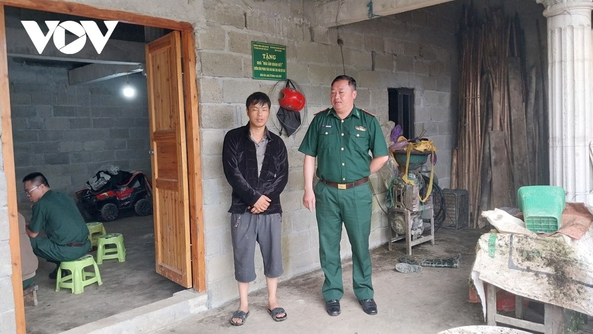 biên phòng tuyên quang chung tay xóa nhà tạm, nhà dột nát hình ảnh 1 bien phong tuyen quang chung tay xoa nha tam, nha dot nat hinh anh 1