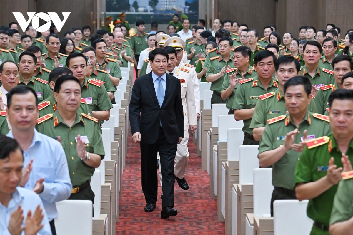 chu tich nuoc luong cuong du hoi nghi so ket 6 thang dau nam cua bo cong an hinh anh 2