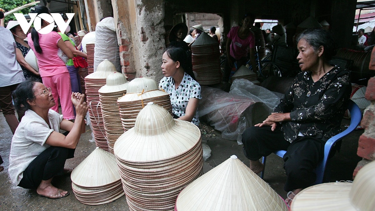 Dam da van hoa cho viet truyen thong tai phien cho non lang chuong hinh anh 16