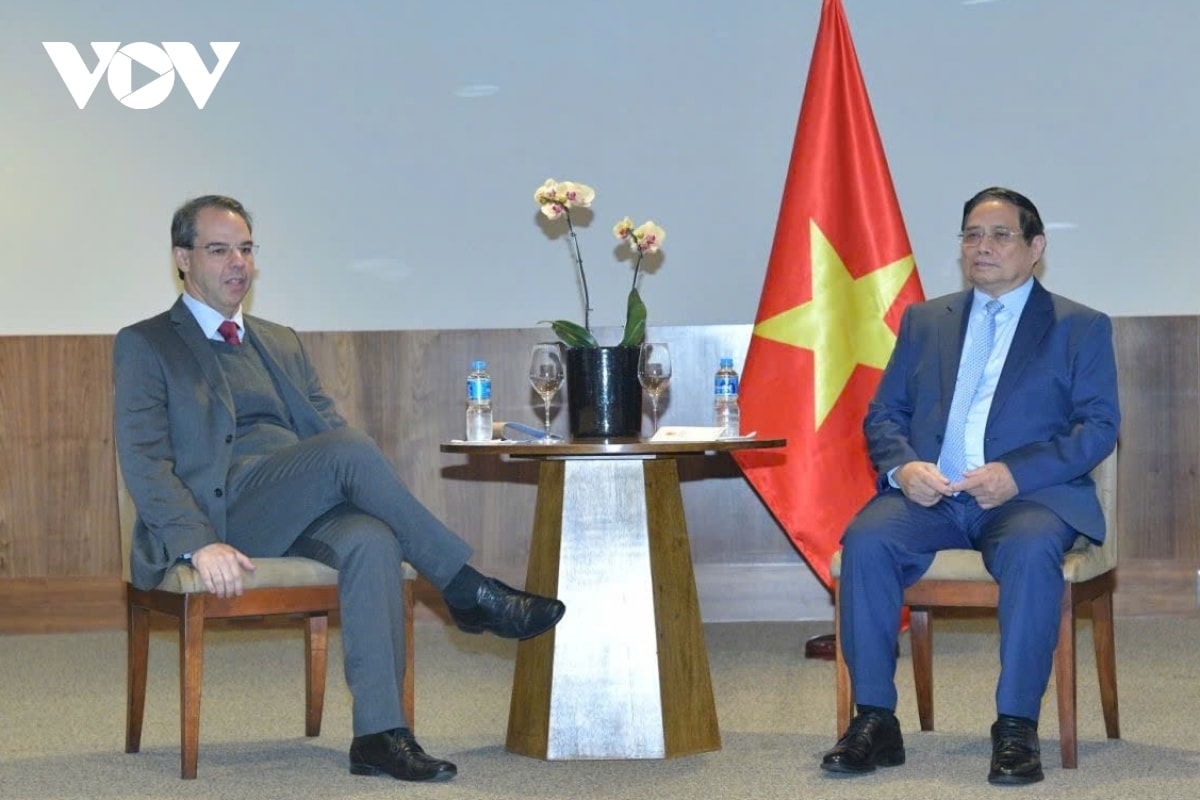 thủ tướng phạm minh chính tiếp lãnh đạo tập đoàn hàng không hàng đầu brazil hình ảnh 2 thu tuong pham minh chinh tiep lanh dao tap doan hang khong hang dau brazil hinh anh 2