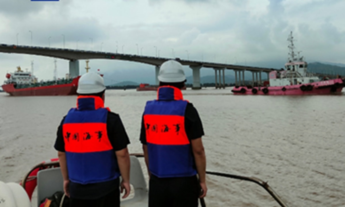 bão danas tàn phá Đài loan, các địa phương trung quốc tiếp tục căng mình chống bão hình ảnh 1 bao danas tan pha Dai loan, cac dia phuong trung quoc tiep tuc cang minh chong bao hinh anh 1