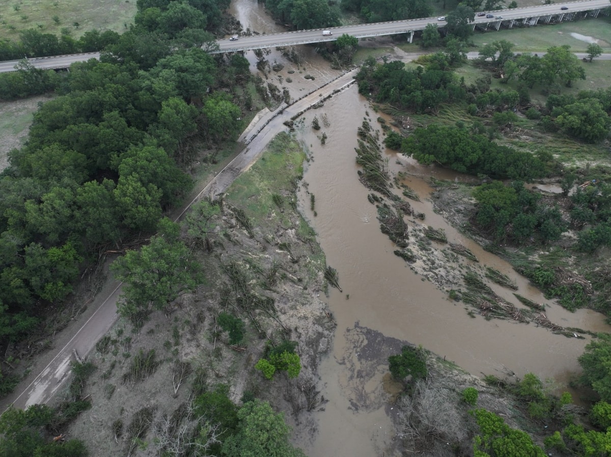 lũ quét ở texas chạy đua tìm kiếm nạn nhân, tranh cãi tính kịp thời của cảnh báo hình ảnh 1 lu quet o texas chay dua tim kiem nan nhan, tranh cai tinh kip thoi cua canh bao hinh anh 1