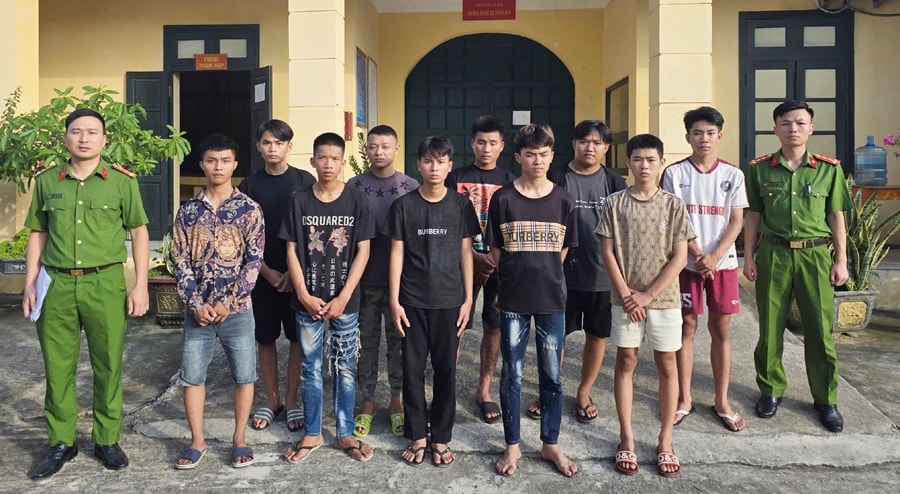 tạm giữ hình sự 10 đối tượng gây rối trật tự công cộng tại thanh hóa hình ảnh 1 tam giu hinh su 10 doi tuong gay roi trat tu cong cong tai thanh hoa hinh anh 1