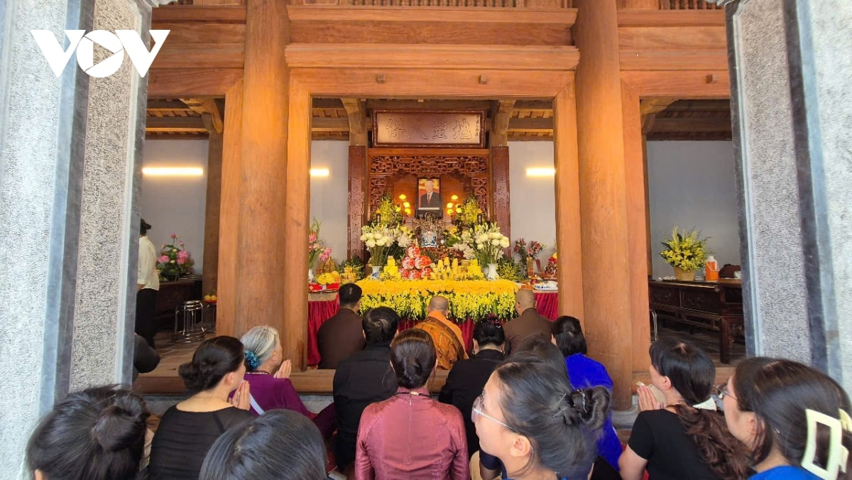 nguoi dan thap huong tuong nho co tong bi thu nguyen phu trong trong ngay gio dau hinh anh 4