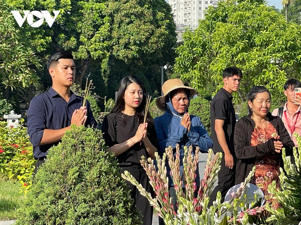 nguoi dan thap huong tuong nho co tong bi thu nguyen phu trong trong ngay gio dau hinh anh 11
