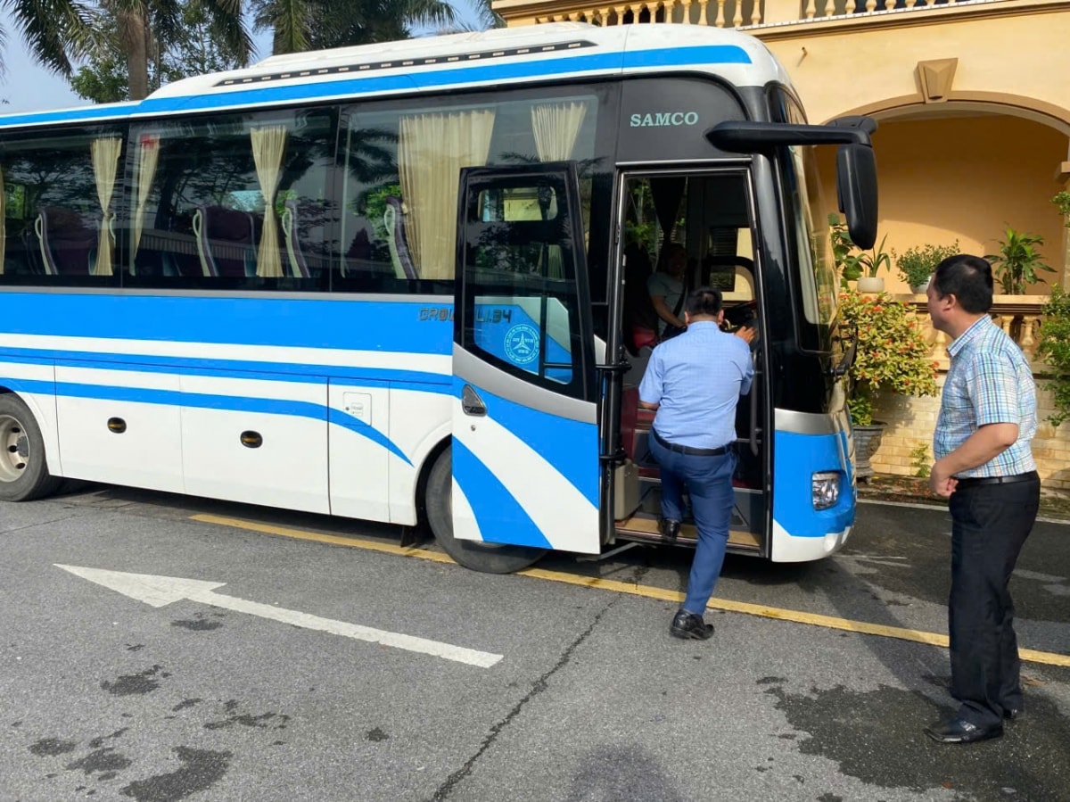 hưng yên sẽ triển khai xe buýt chất lượng cao đưa đón cán bộ đi làm hình ảnh 1 hung yen se trien khai xe buyt chat luong cao dua don can bo di lam hinh anh 1