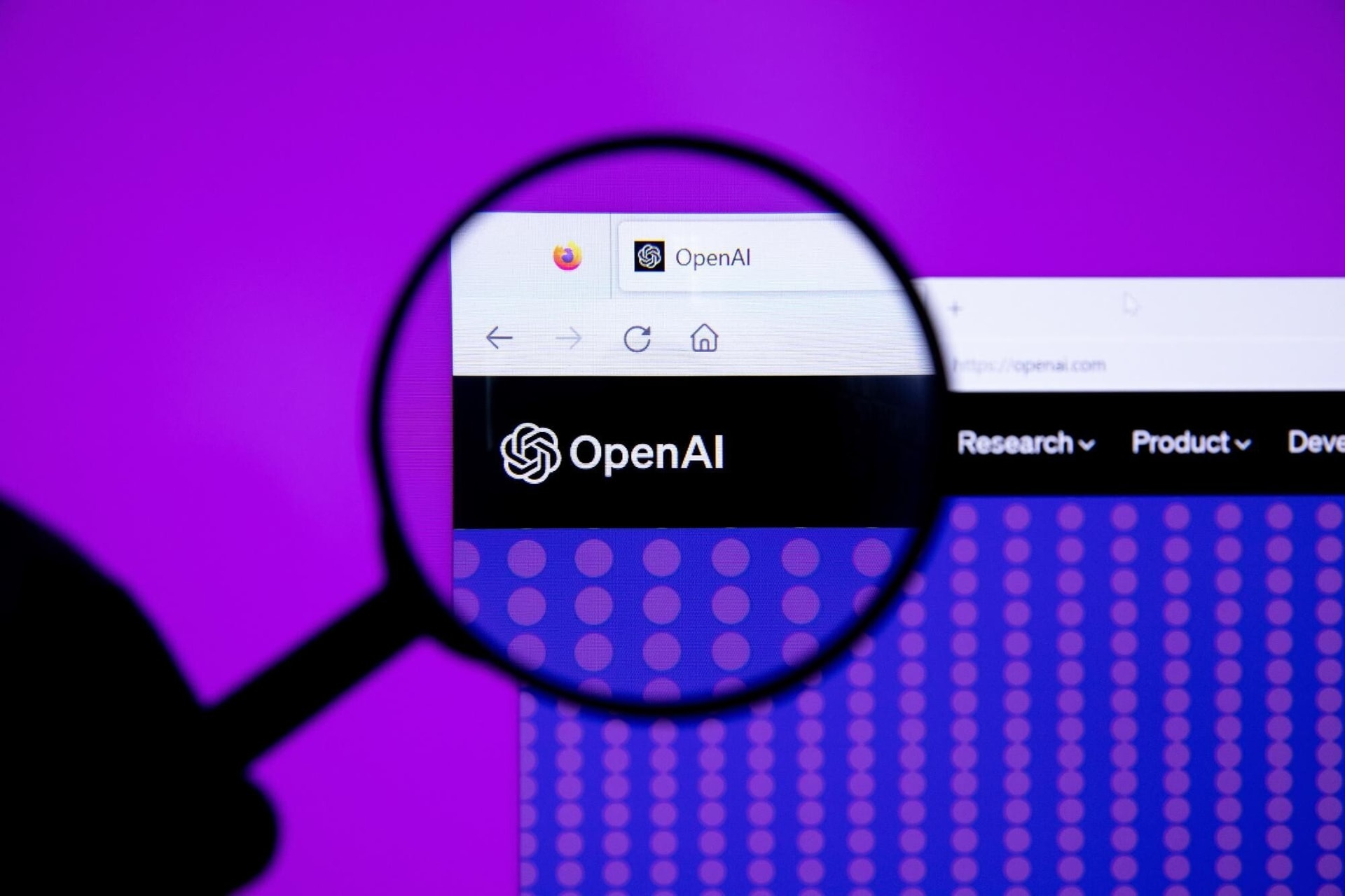 OpenAI đang thực hiện nhiều động thái nhằm tái cấu trúc thành. (Nguồn: TheVerge)