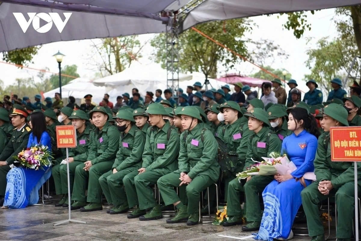 bộ quốc phòng trả lời kiến nghị về quy định có hình xăm trốn tránh nghĩa vụ quân sự hình ảnh 1 bo quoc phong tra loi kien nghi ve quy dinh co hinh xam tron tranh nghia vu quan su hinh anh 1